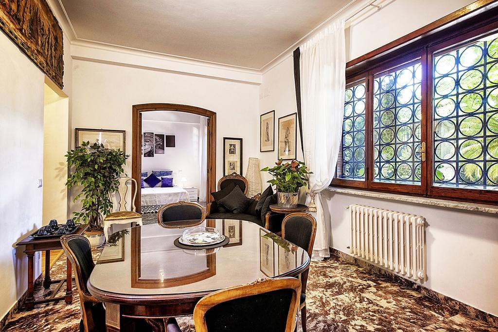 Apartment Vatican House